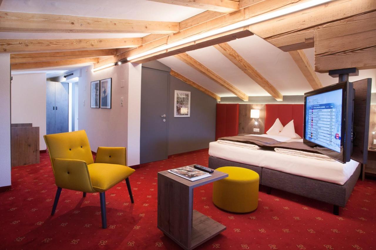Hotel Bruno Fügen Exteriör bild