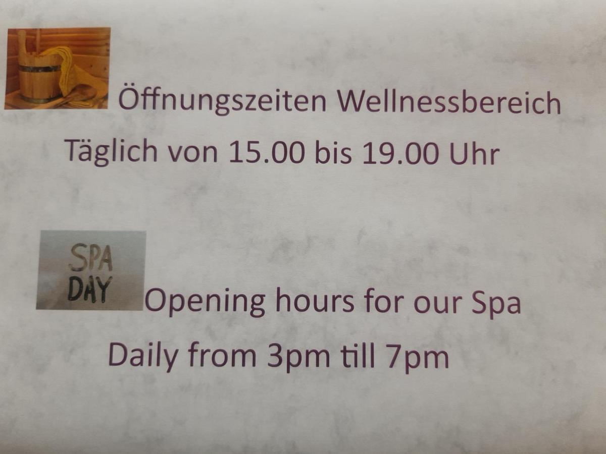 Hotel Bruno Fügen Exteriör bild