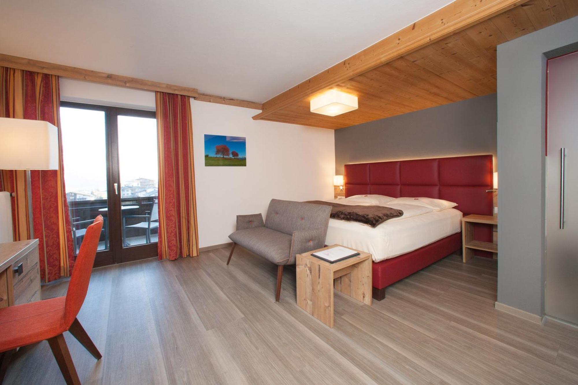 Hotel Bruno Fügen Exteriör bild